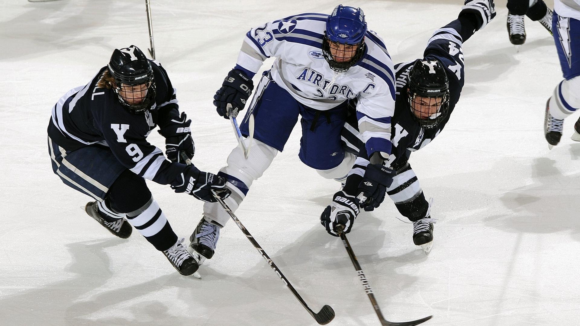 贝林厄姆的加冕之夜,波兰铁骑翻盘比利亚雷亚尔,欧冠半决赛迎来新王